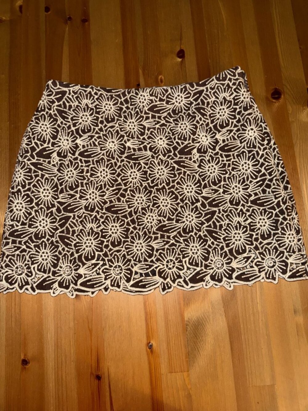 Abercrombie & Fitch Scarlett Curve Love Linen-Blend Mini Skort - Picture 3 of 5